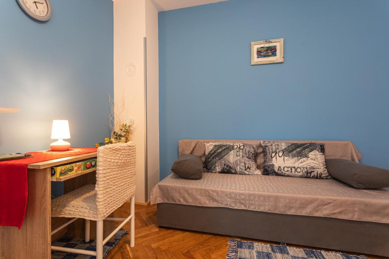 דירות Blue Sky Baska מראה חיצוני תמונה